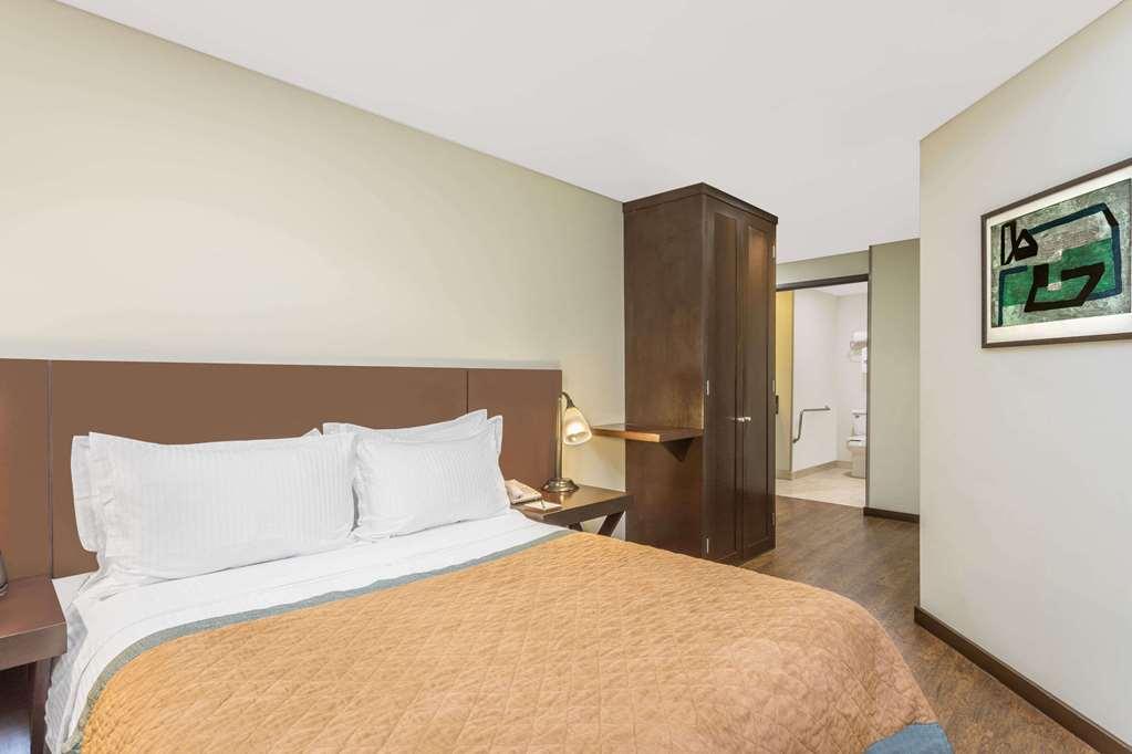 Wyndham Garden Mexico City - Polanco Exterior photo