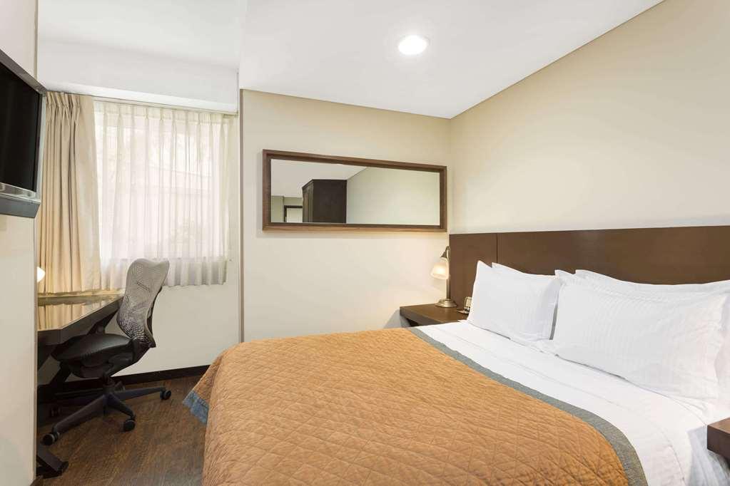 Wyndham Garden Mexico City - Polanco Exterior photo